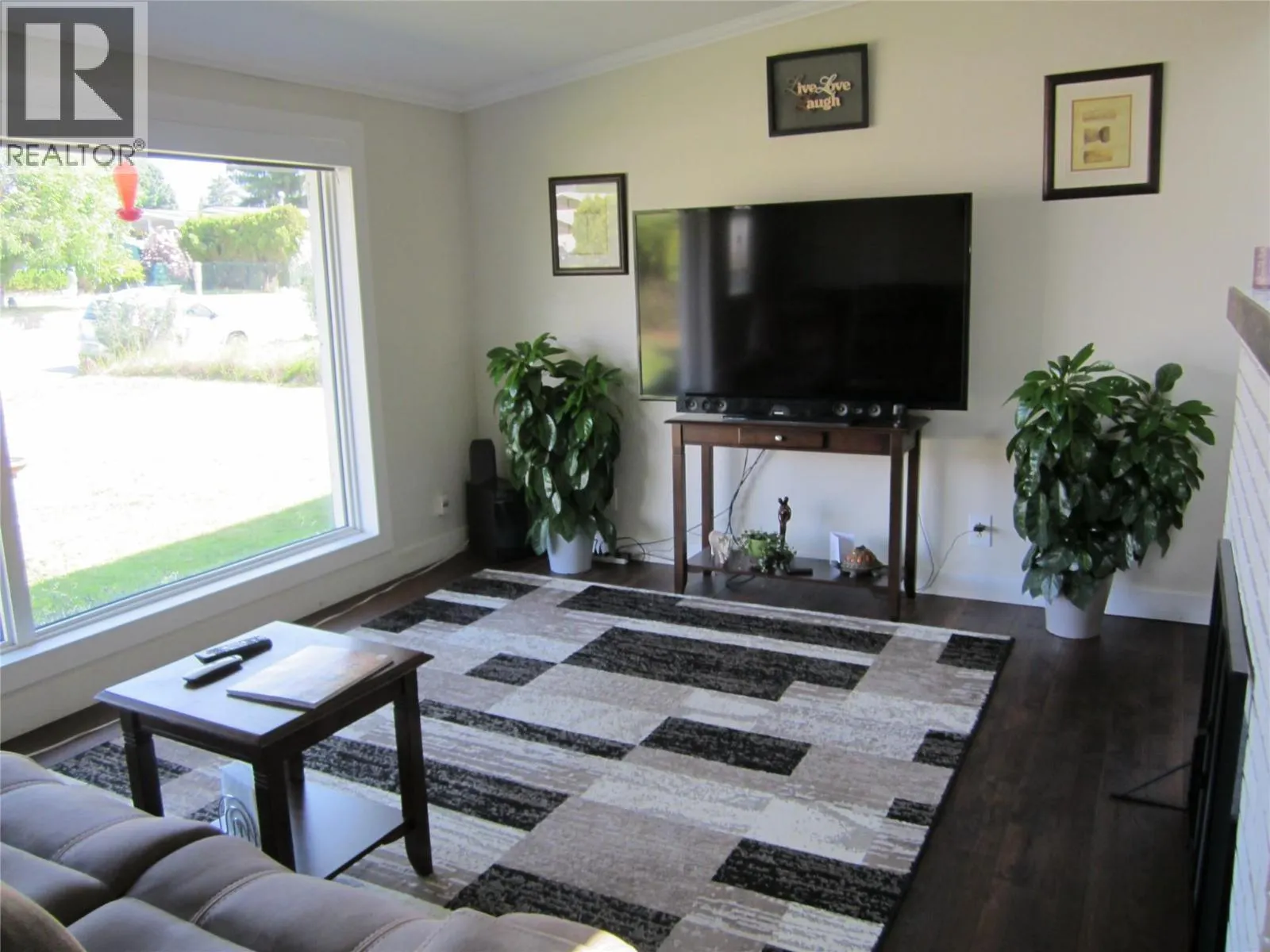156 McCulloch Drive