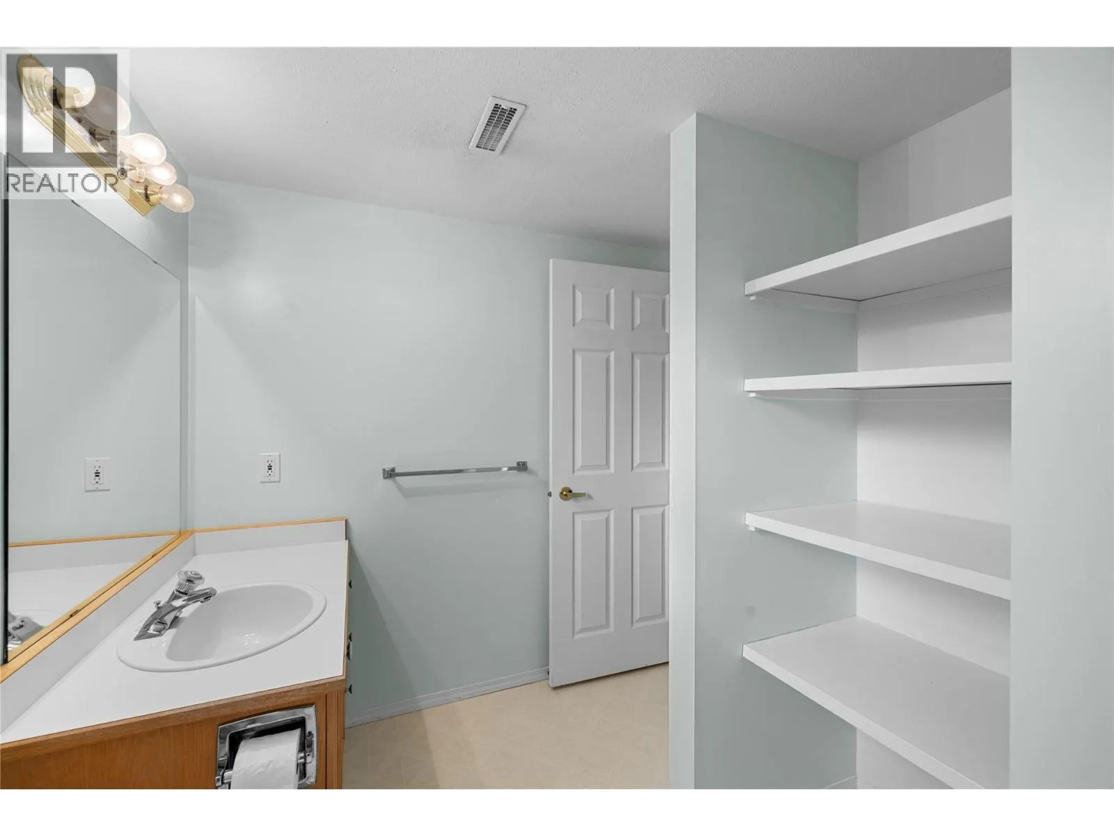 518 18th Avenue S Unit# 6