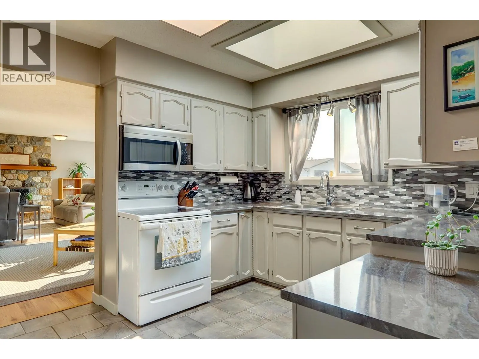 9401 Bel Air Drive