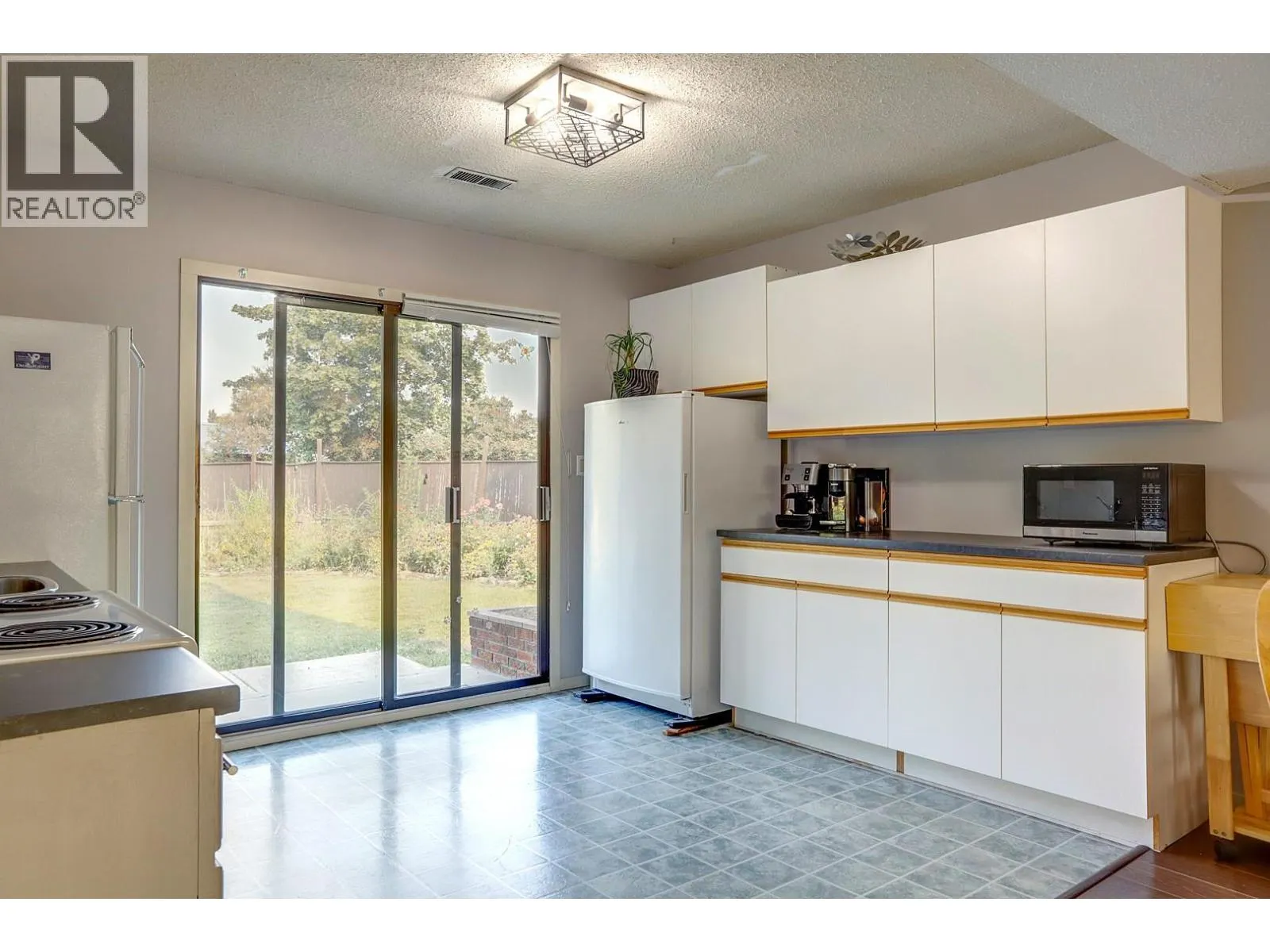 9401 Bel Air Drive