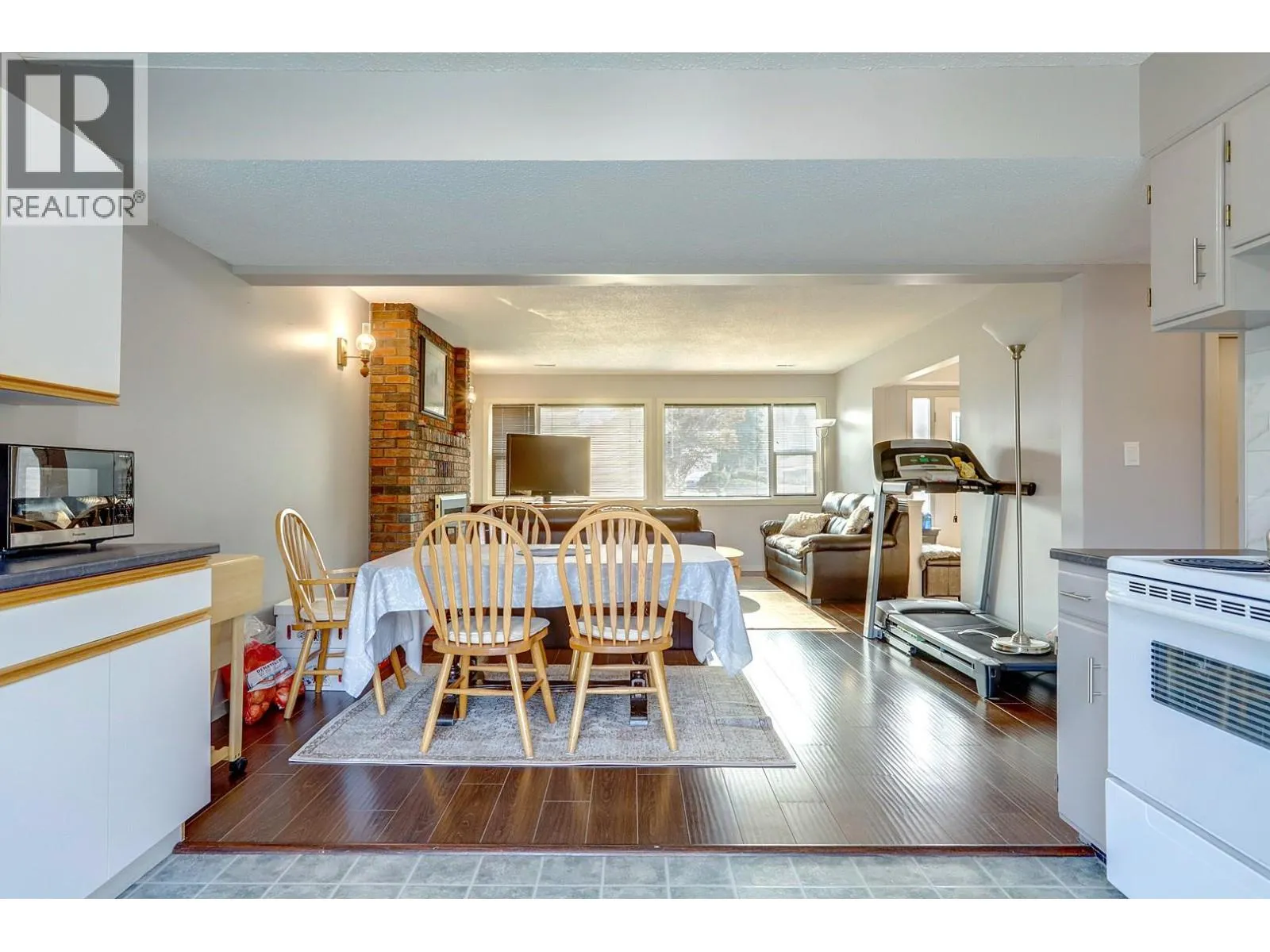 9401 Bel Air Drive