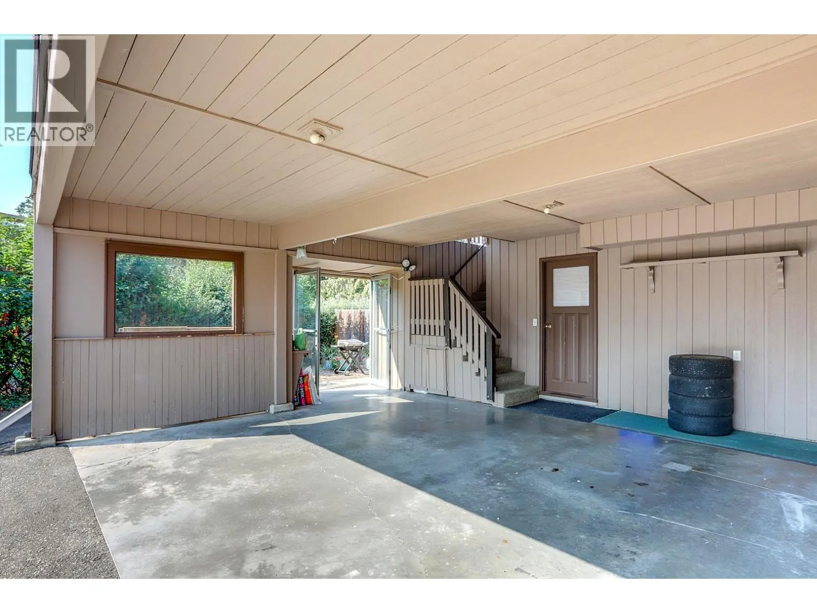 9401 Bel Air Drive