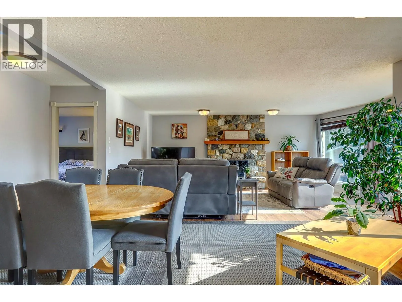 9401 Bel Air Drive