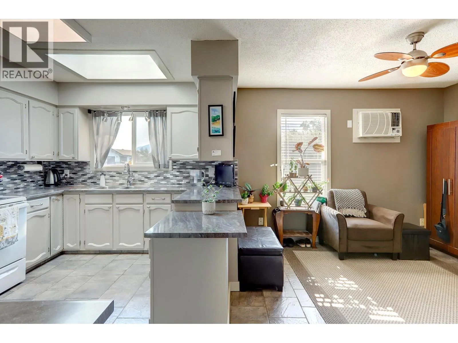9401 Bel Air Drive
