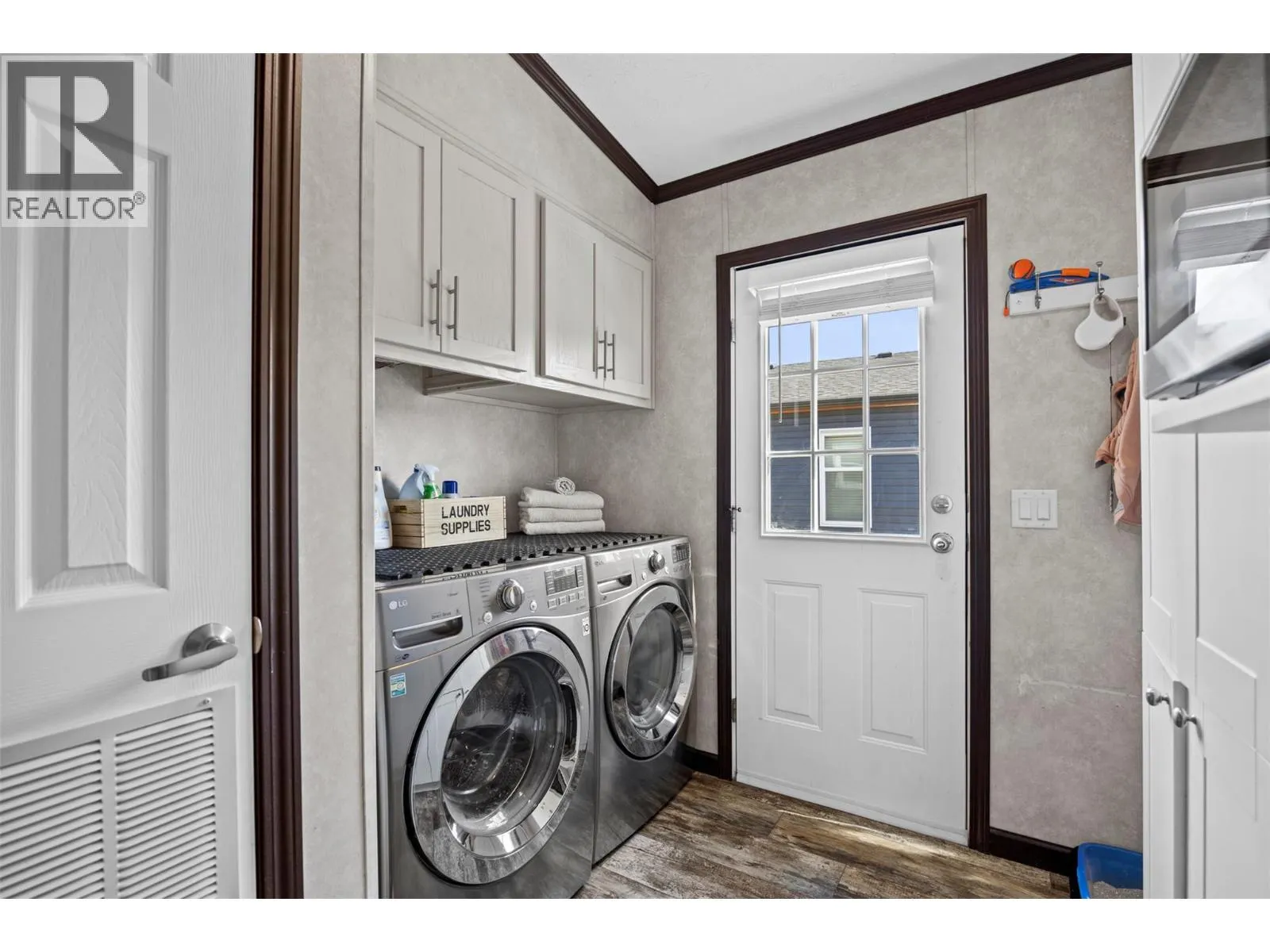 5005 River Road Unit# 103
