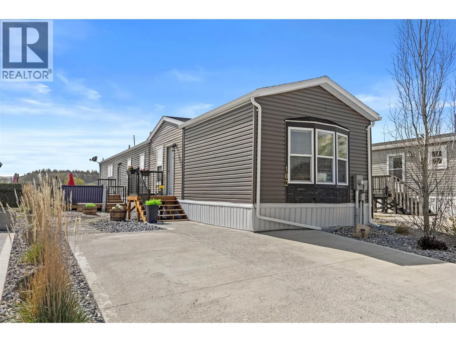 5005 River Road Unit# 103
