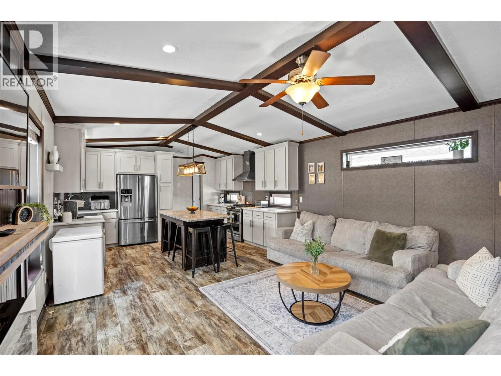 5005 River Road Unit# 103