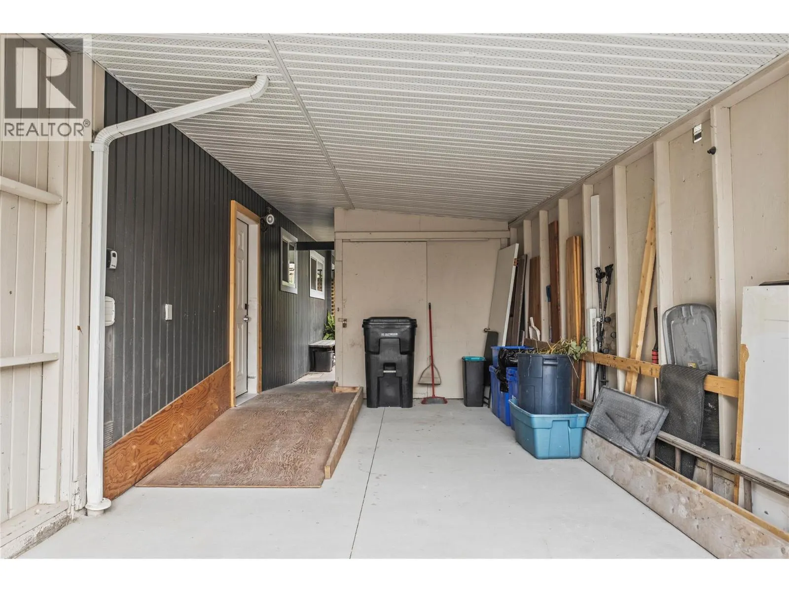 3601 Alexis Park Drive