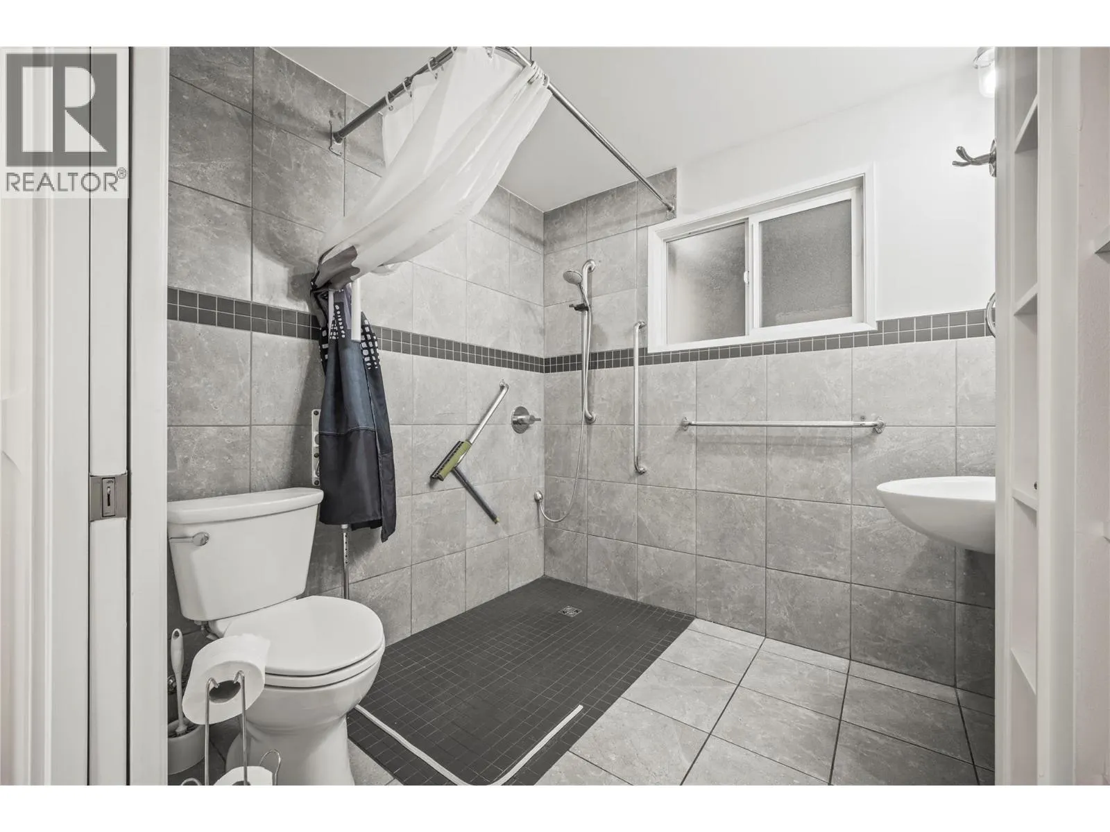 3601 Alexis Park Drive