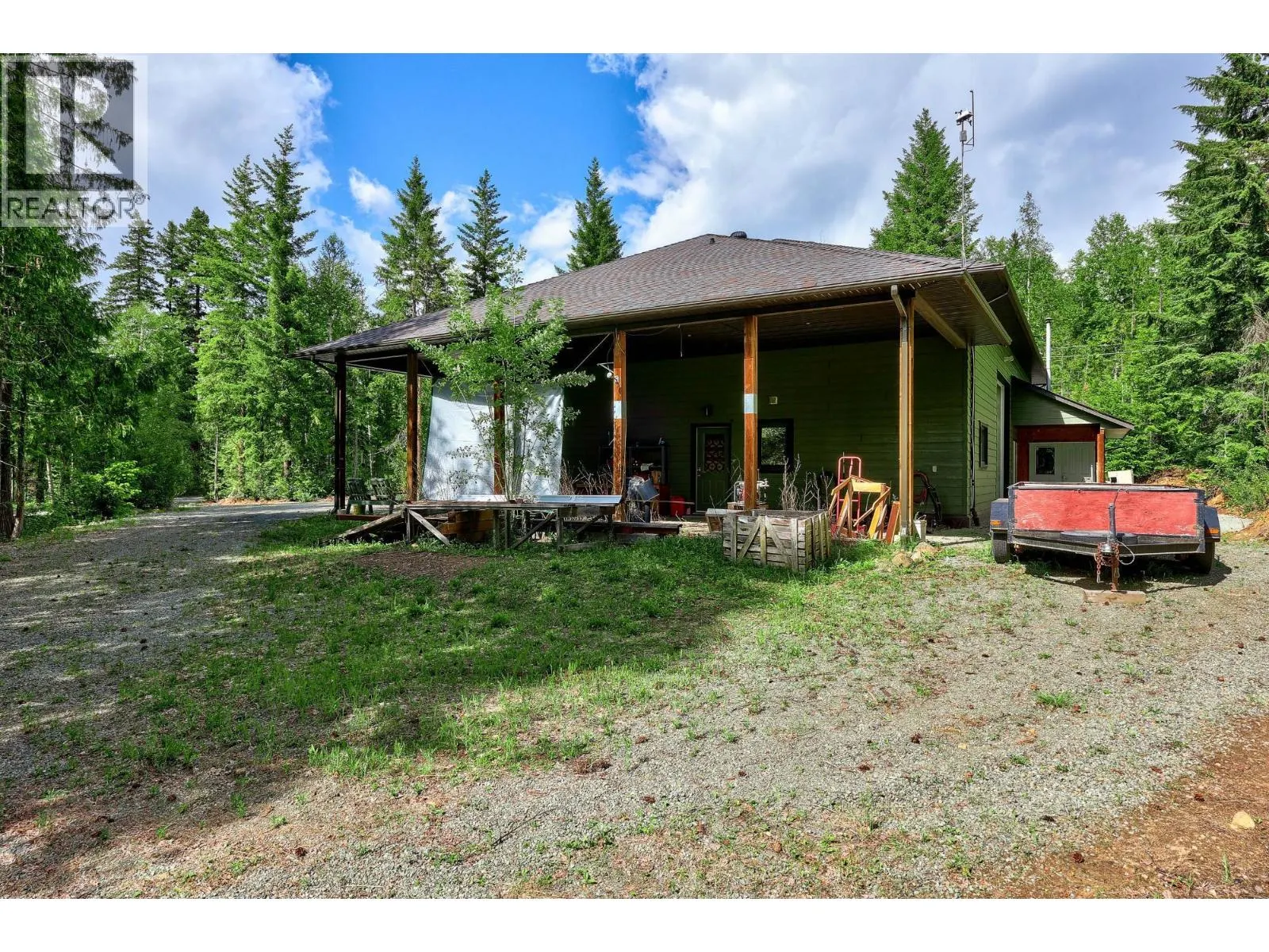 1249 CLEARWATER VALLEY Road