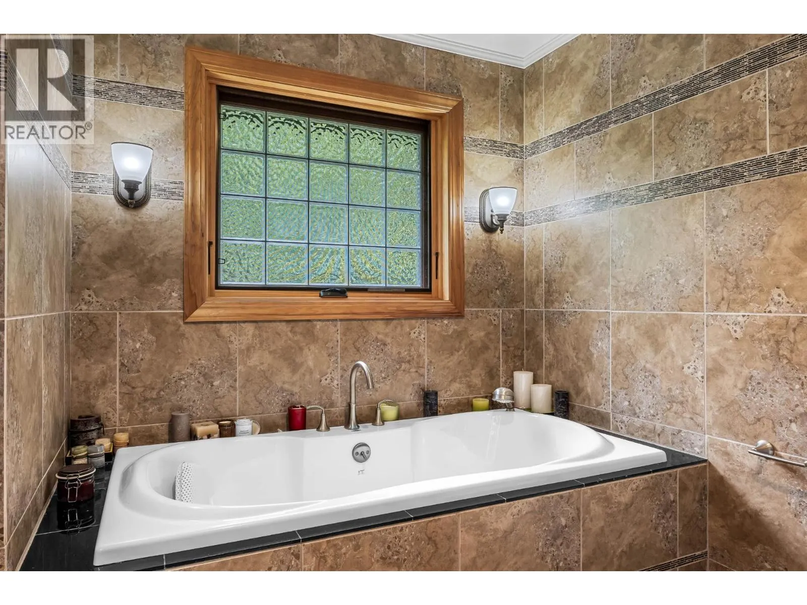 1249 CLEARWATER VALLEY Road