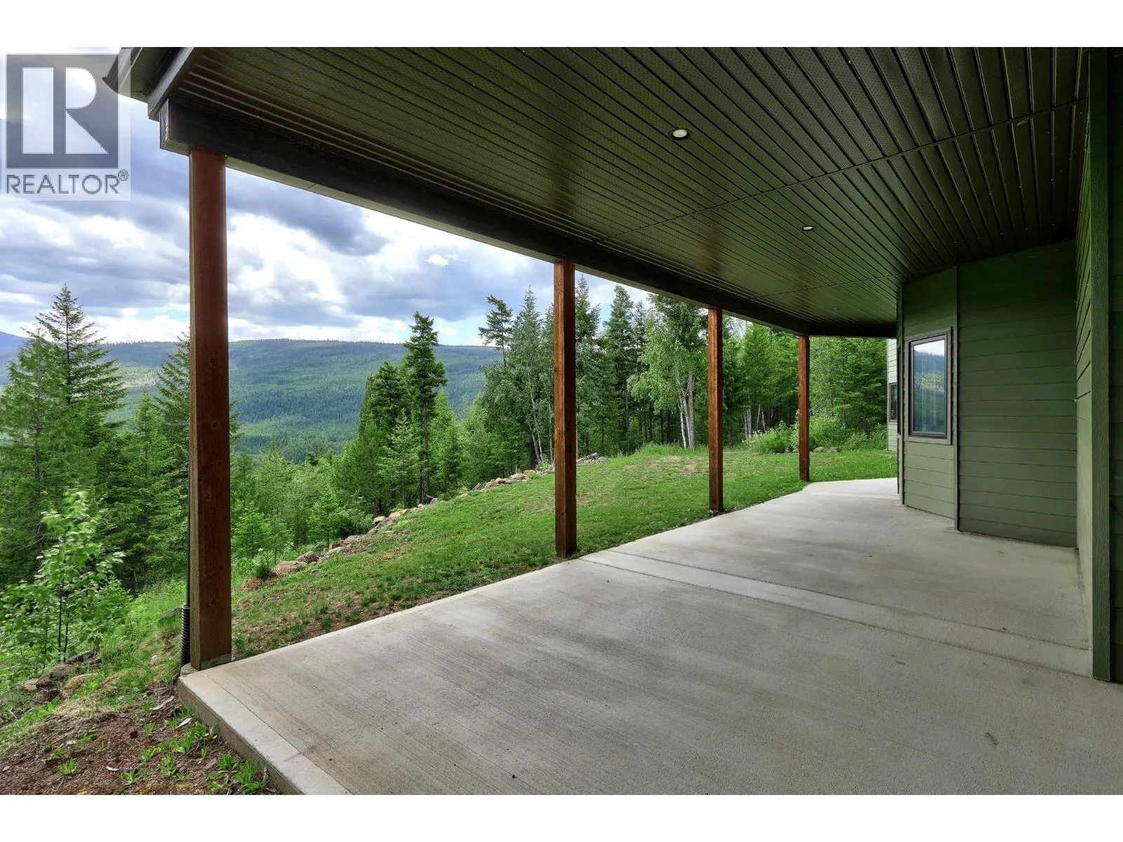 1249 CLEARWATER VALLEY Road