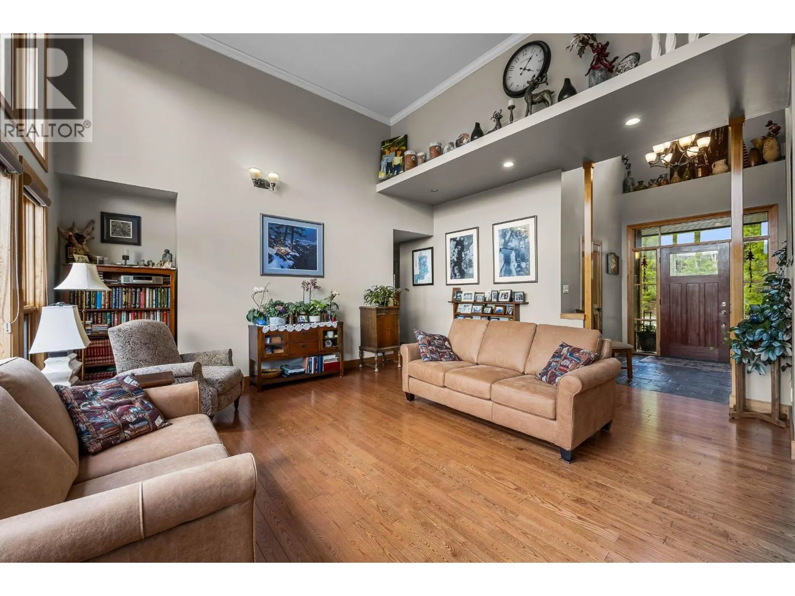 1249 CLEARWATER VALLEY Road