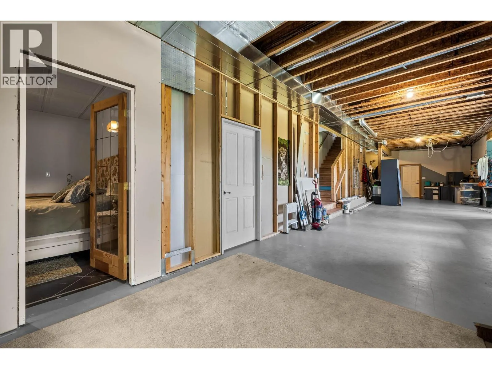 1249 CLEARWATER VALLEY Road