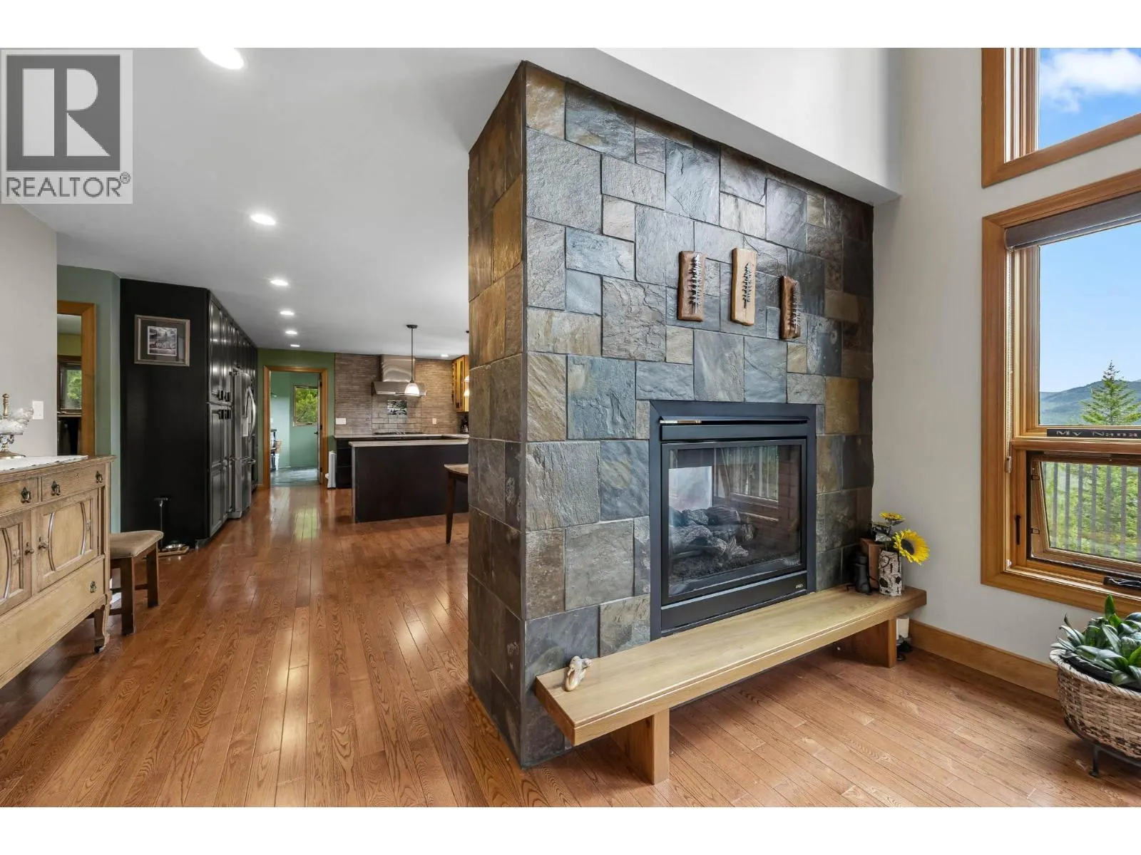 1249 CLEARWATER VALLEY Road
