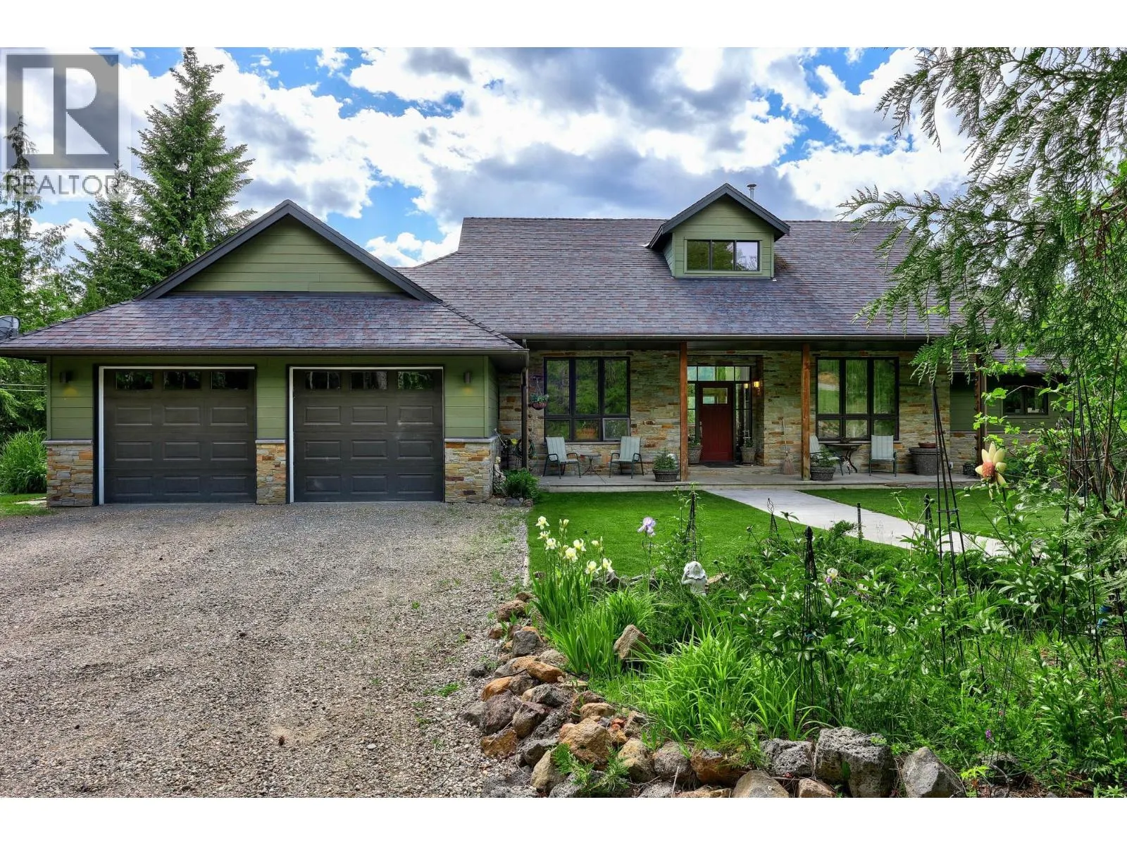 1249 CLEARWATER VALLEY Road