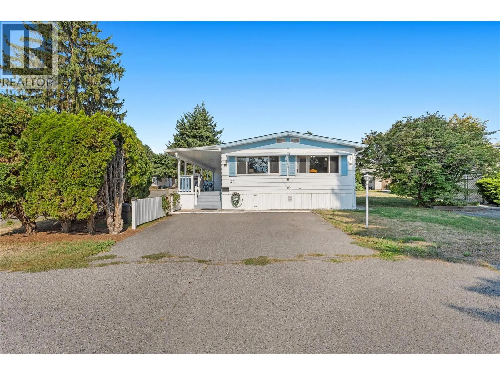 1881 Boucherie Road Unit# 37