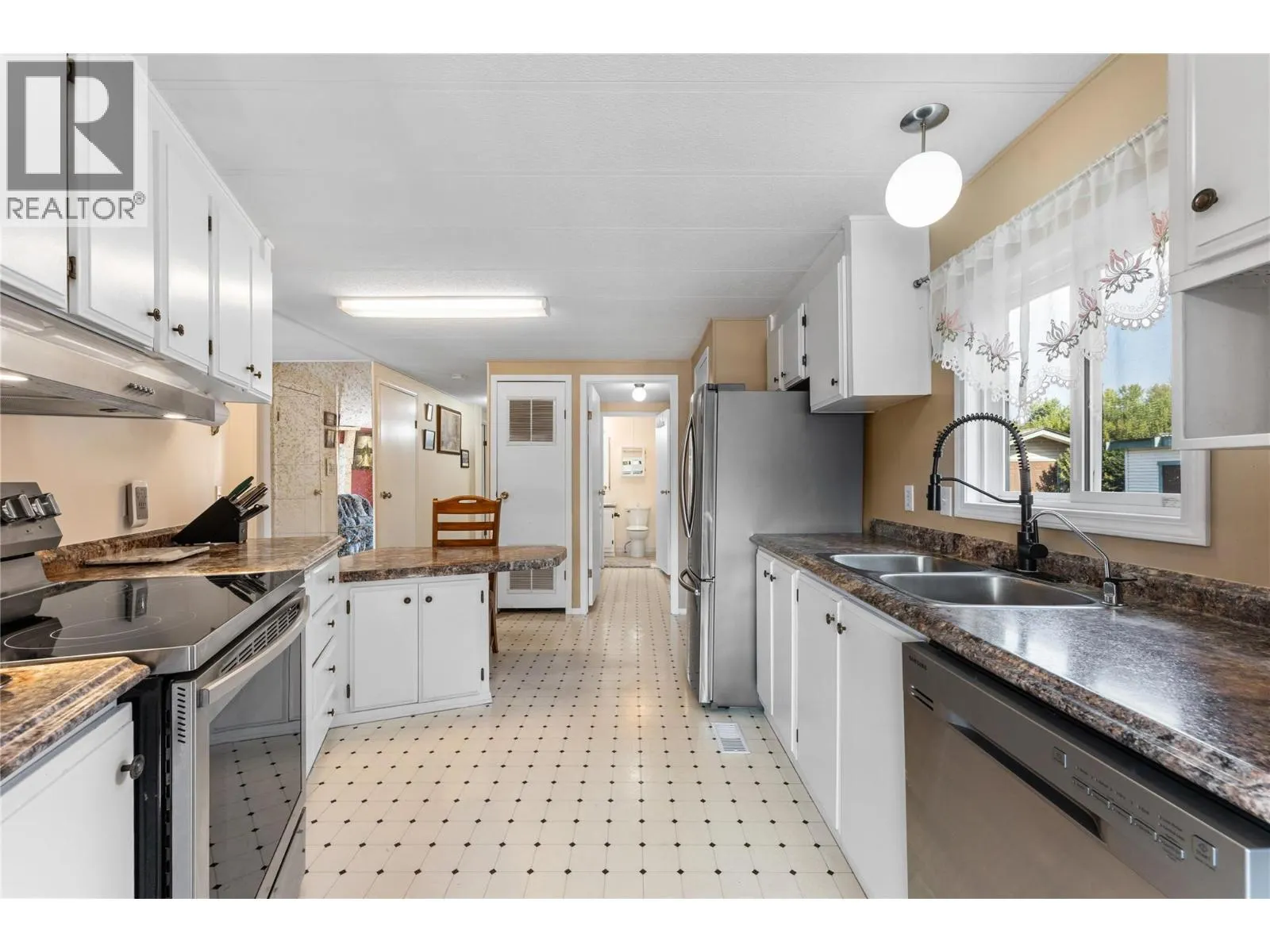 1881 Boucherie Road Unit# 37