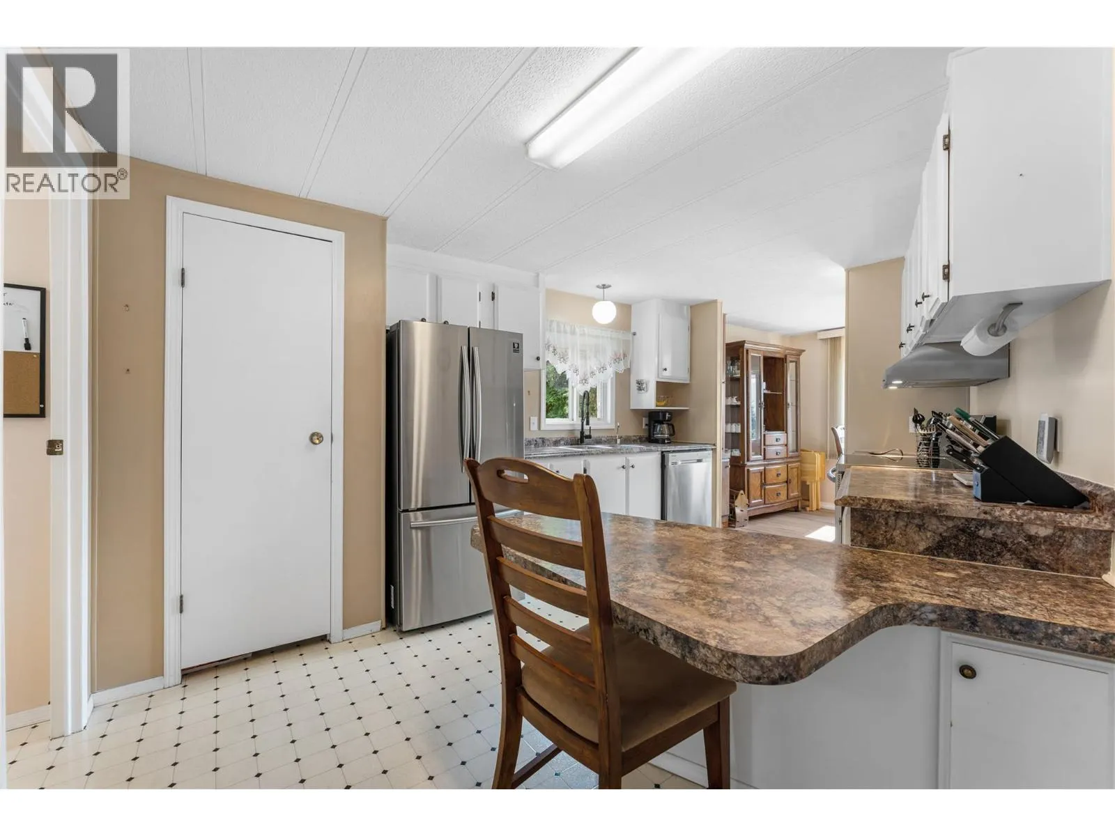 1881 Boucherie Road Unit# 37