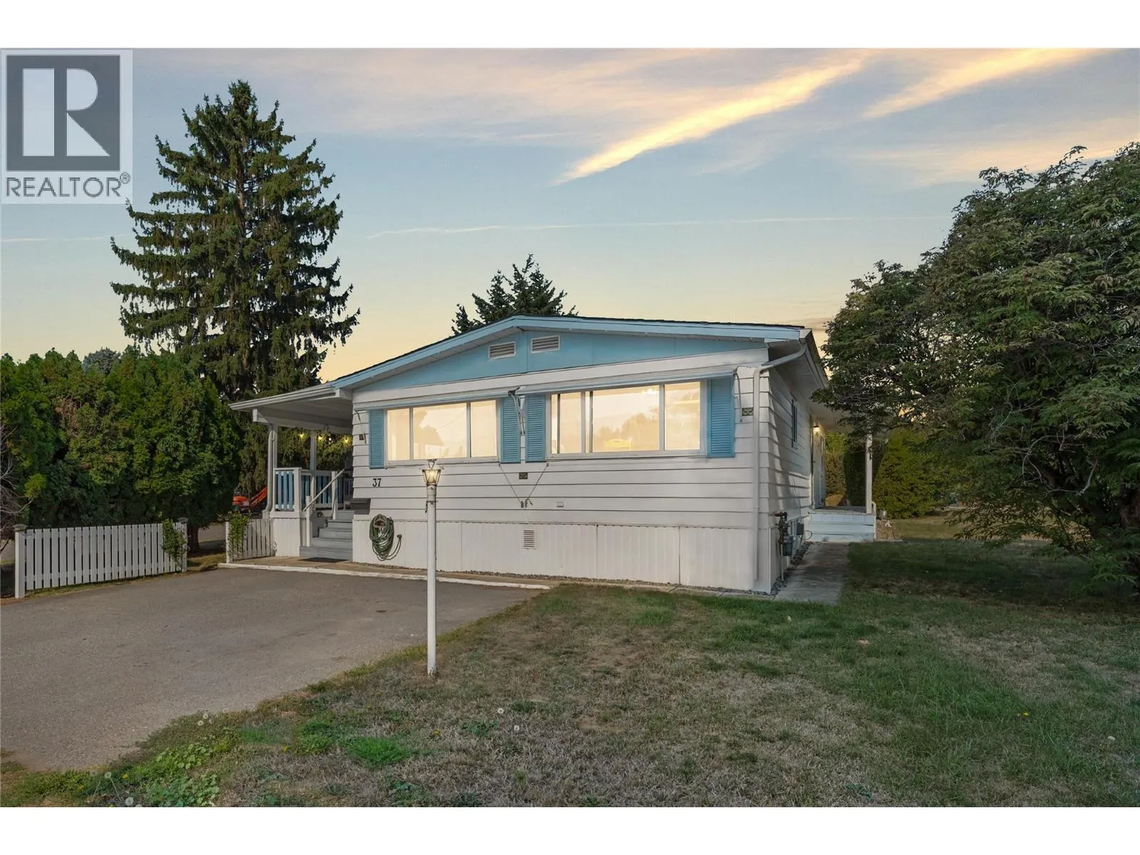 1881 Boucherie Road Unit# 37