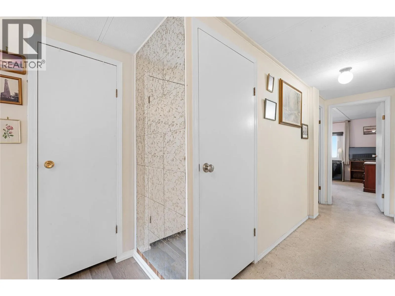 1881 Boucherie Road Unit# 37