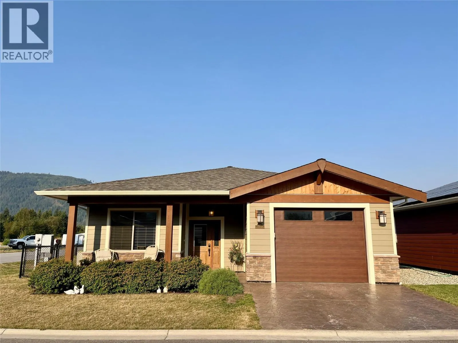 1132 Willow Row