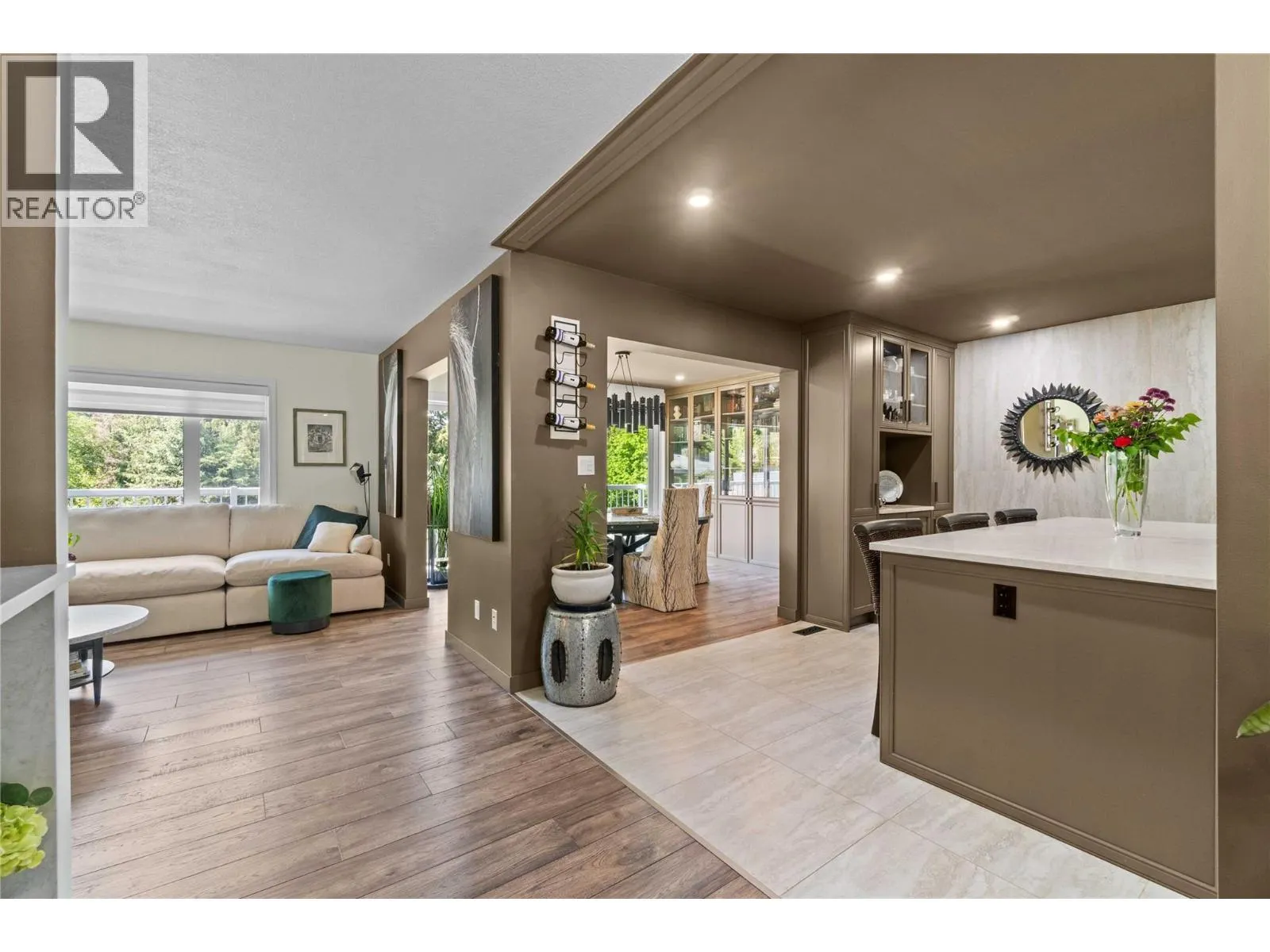 2449 Waverly Place