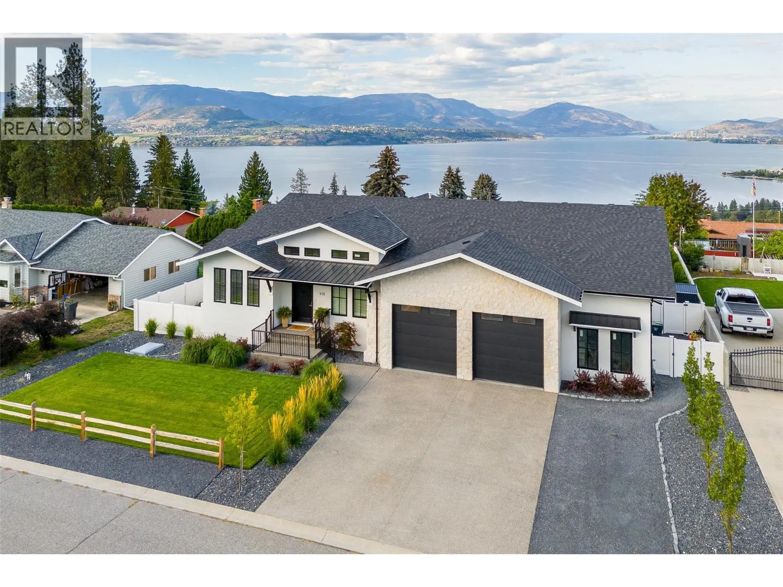 415 Curlew Drive