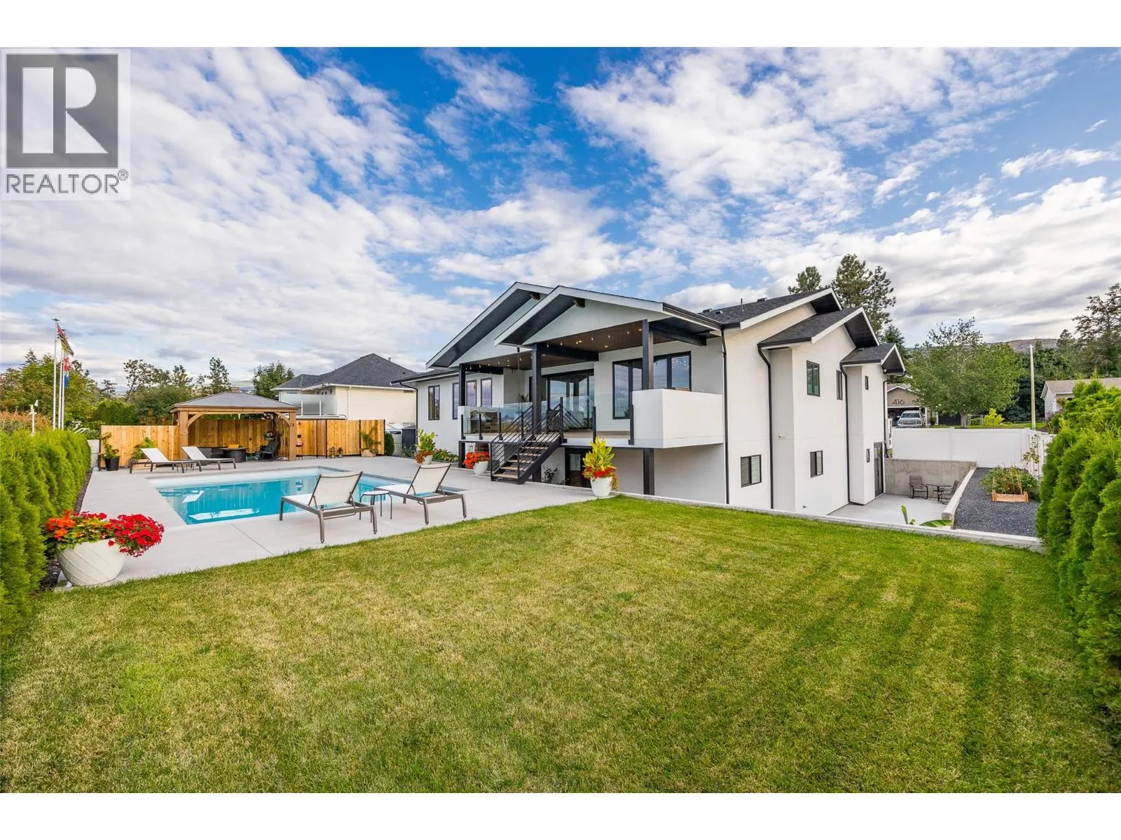 415 Curlew Drive