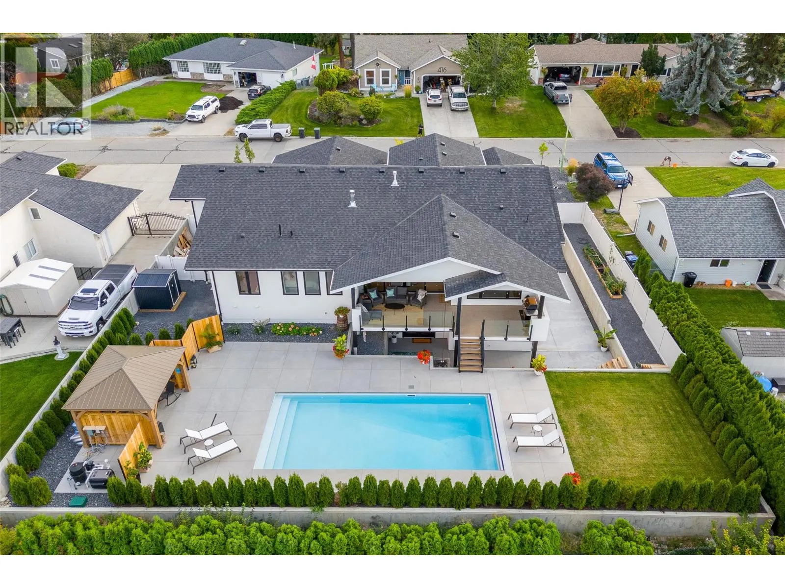 415 Curlew Drive