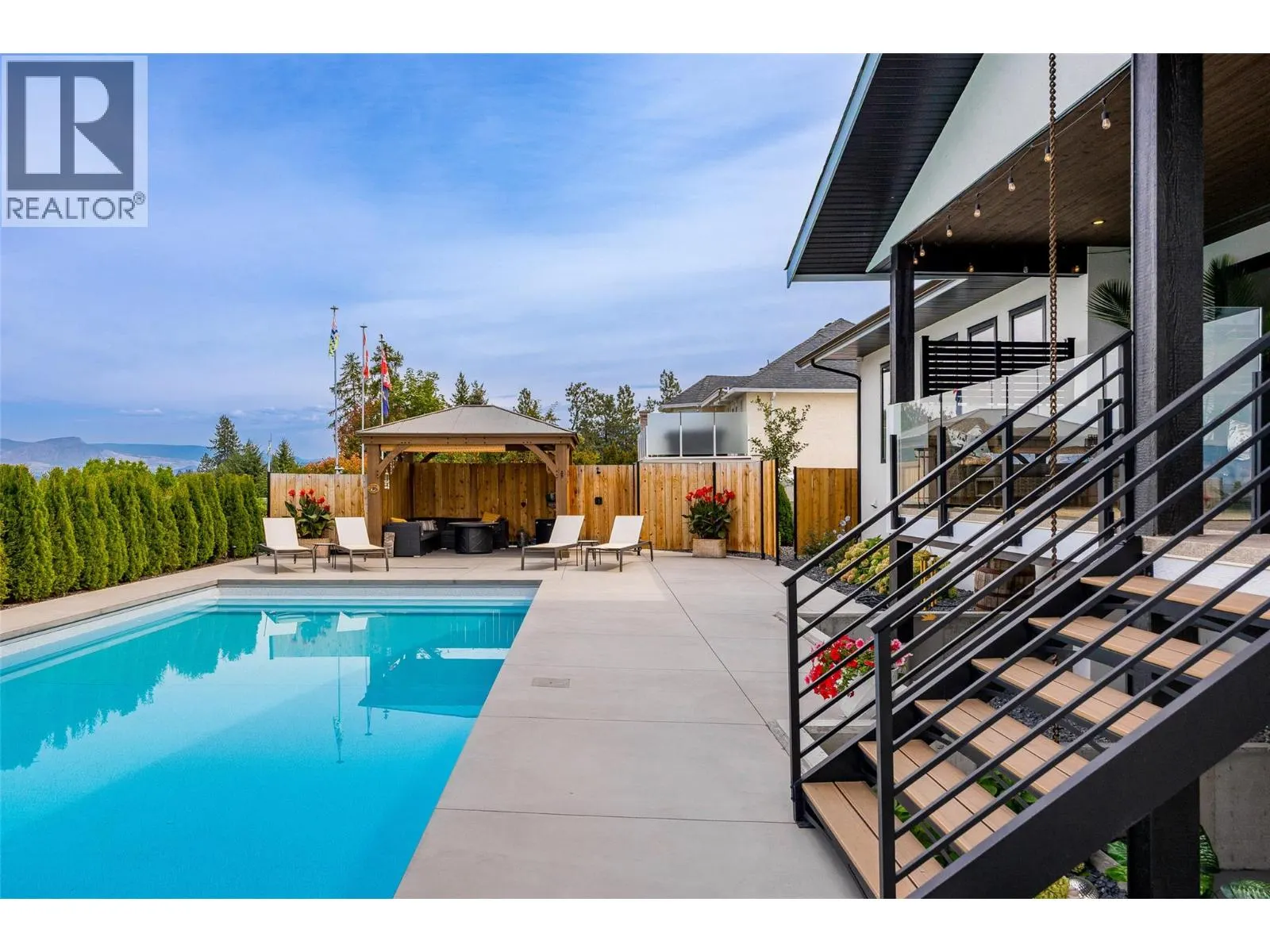 415 Curlew Drive