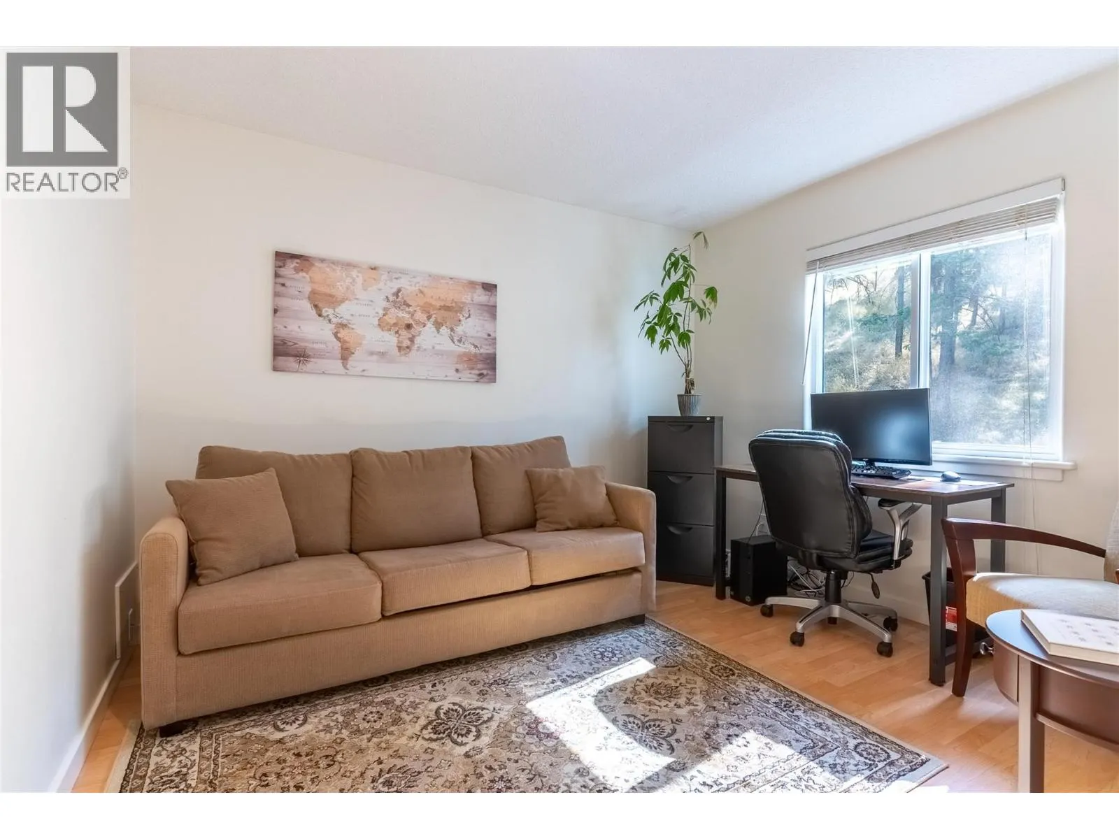 411 ABERDEEN Drive Unit# 18