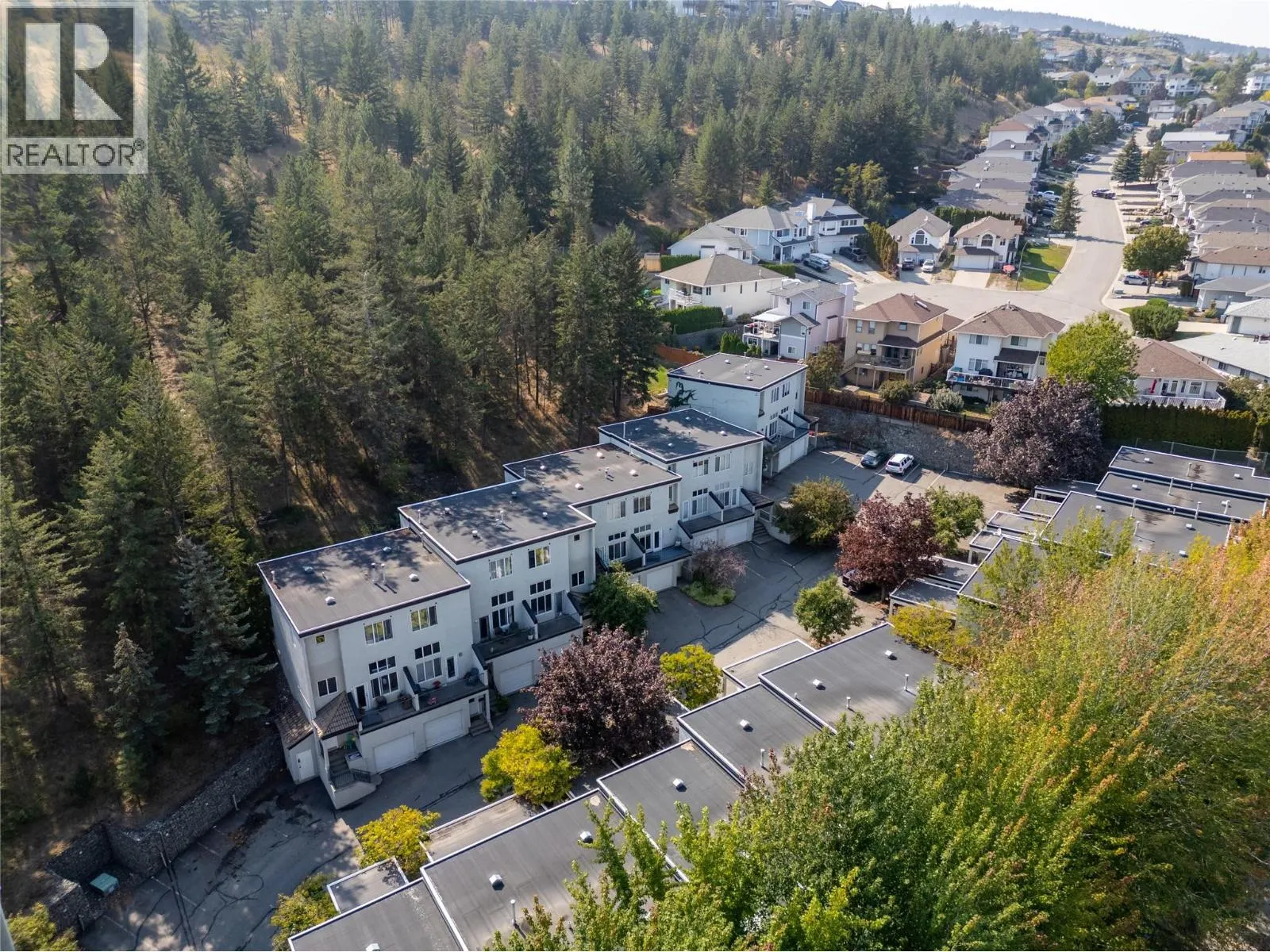 411 ABERDEEN Drive Unit# 18