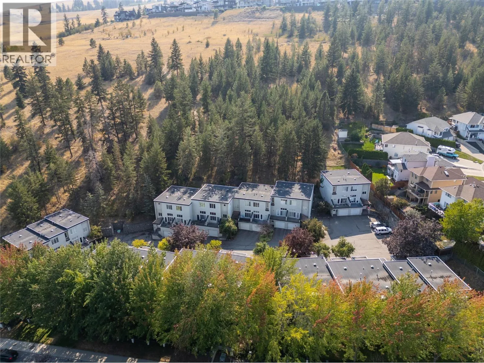 411 ABERDEEN Drive Unit# 18