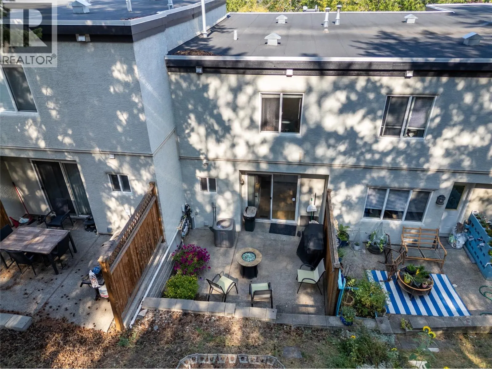 411 ABERDEEN Drive Unit# 18
