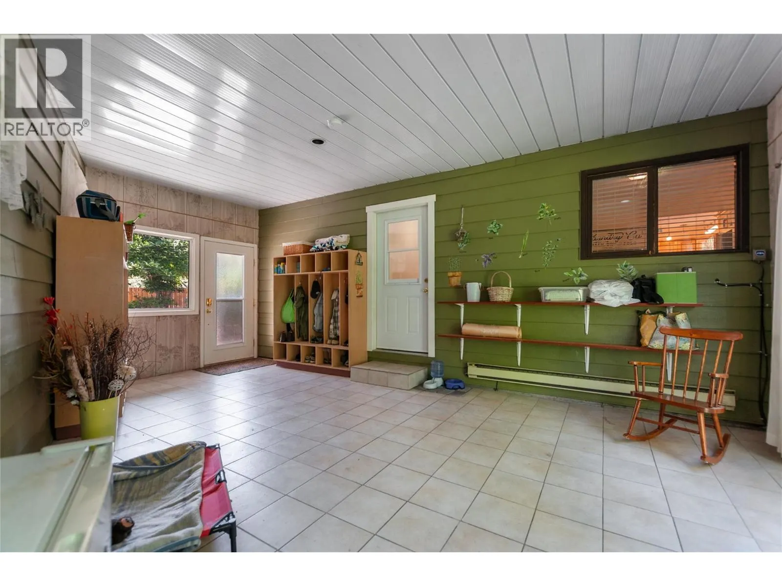 3575 VALLEYVIEW Road