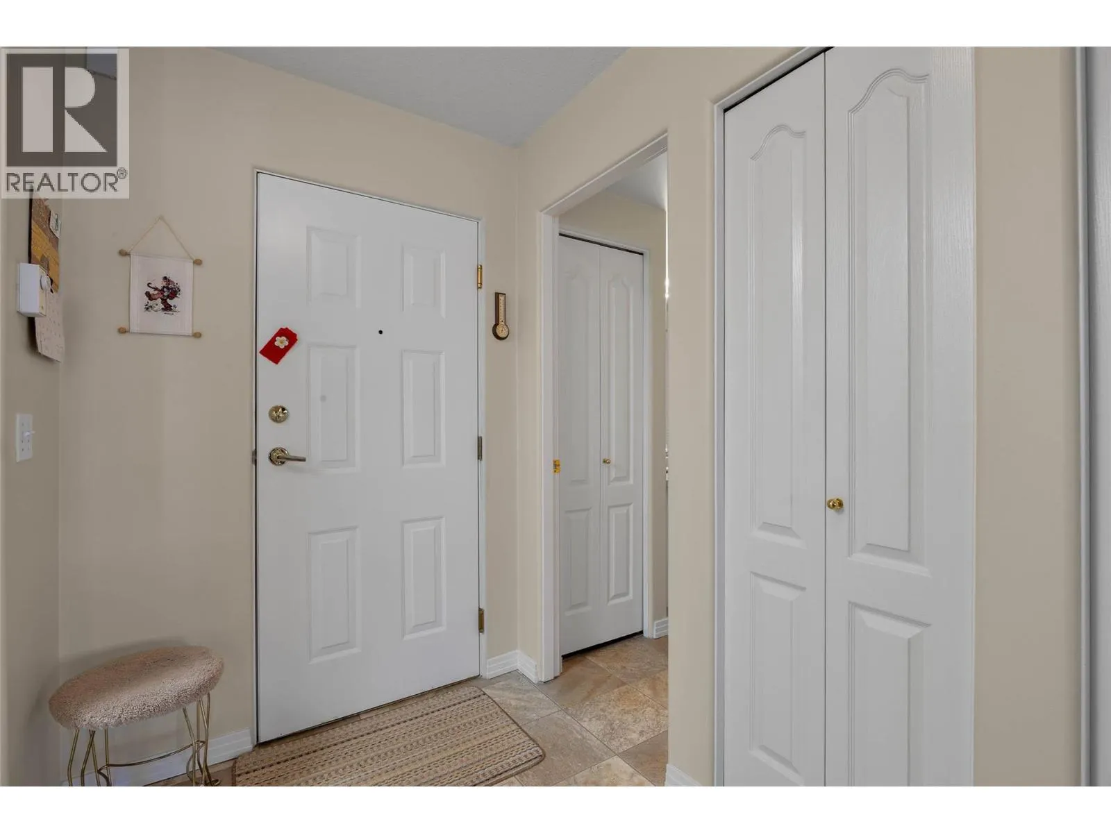 554 SEYMOUR Street Unit# 203