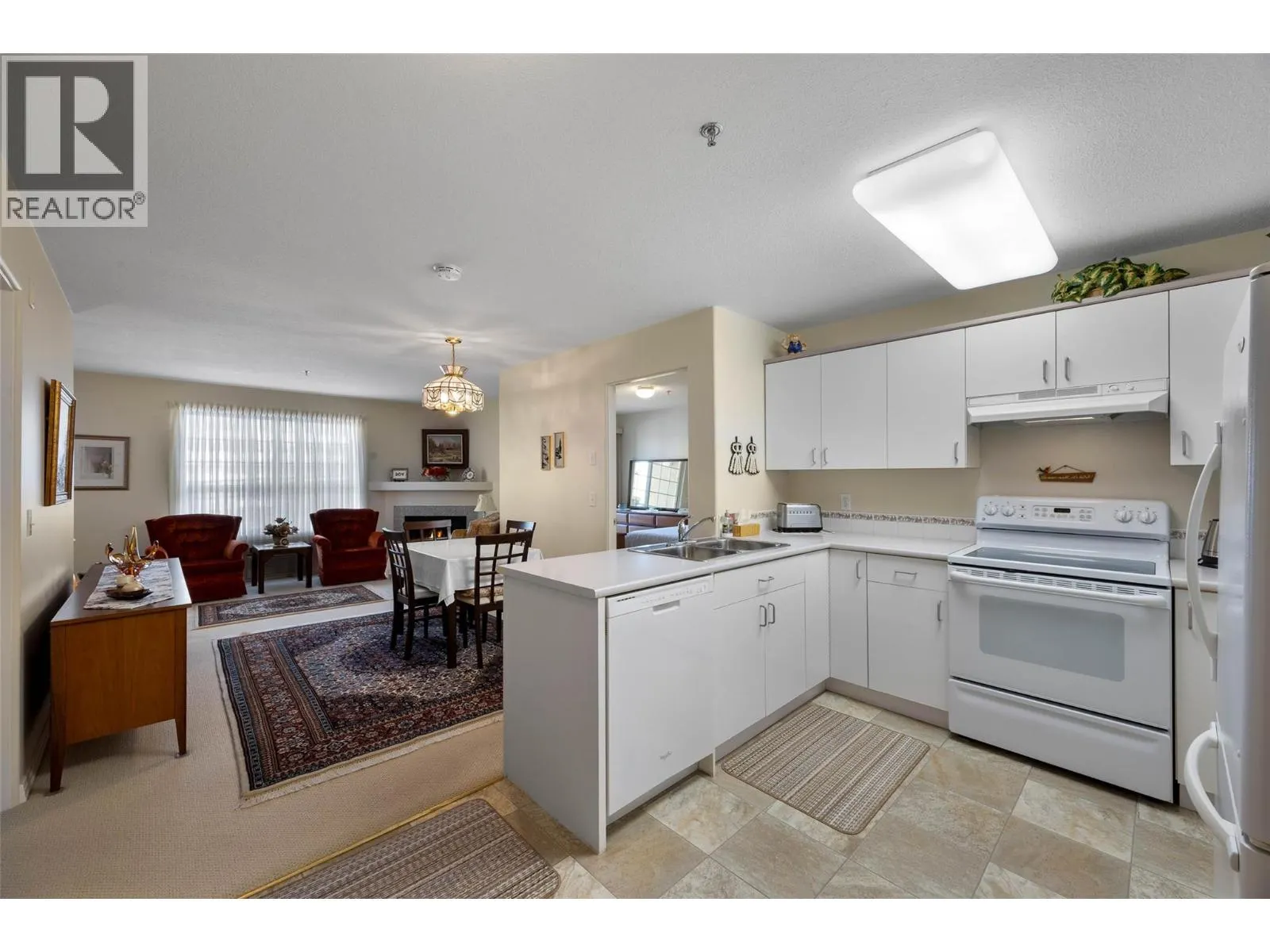 554 SEYMOUR Street Unit# 203