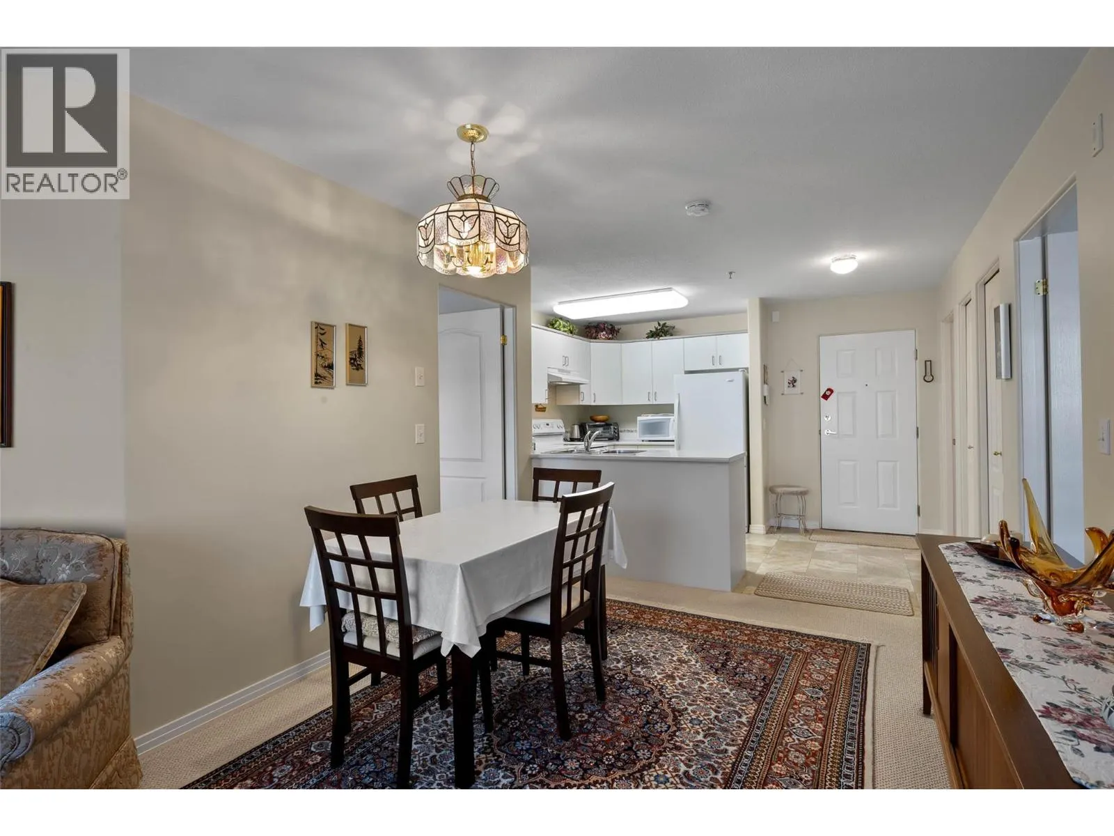 554 SEYMOUR Street Unit# 203
