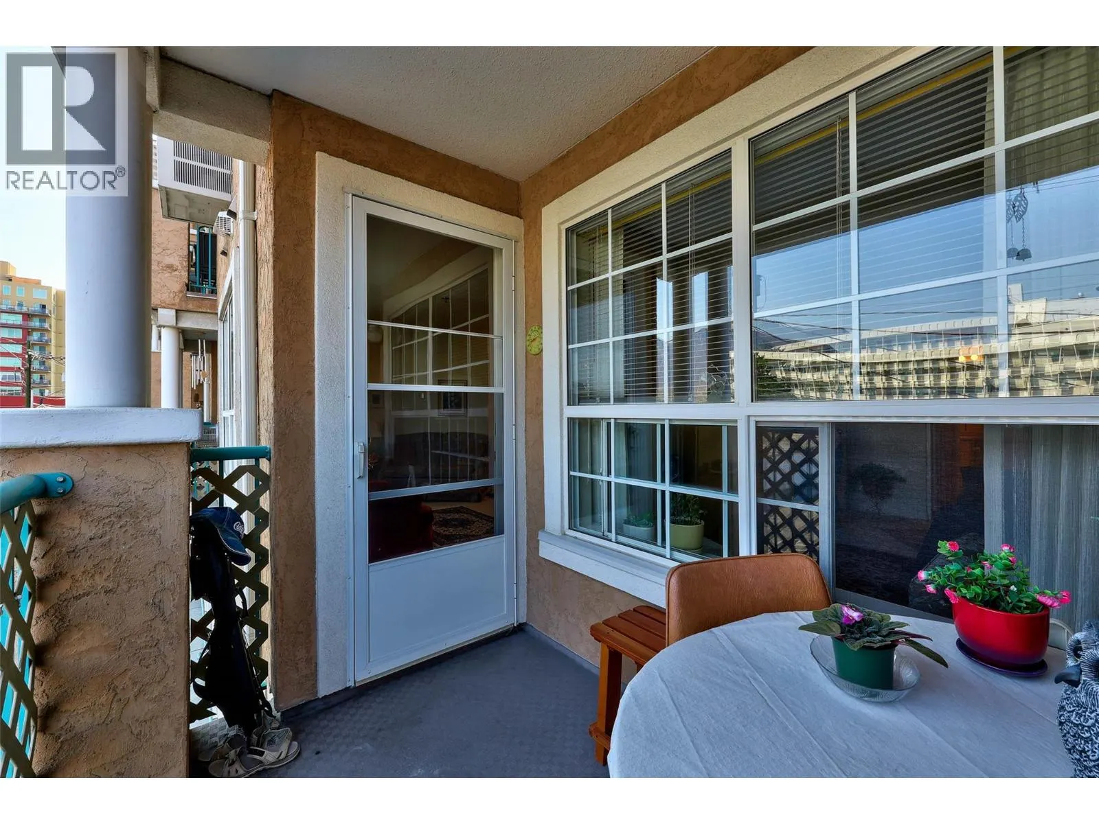 554 SEYMOUR Street Unit# 203