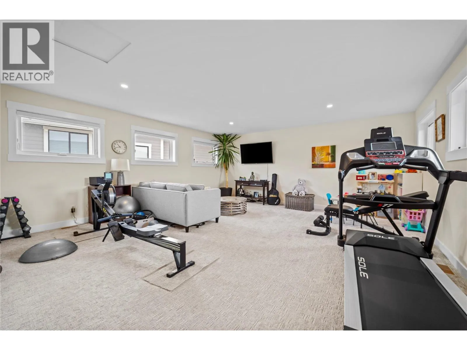 1330 MYRA Place