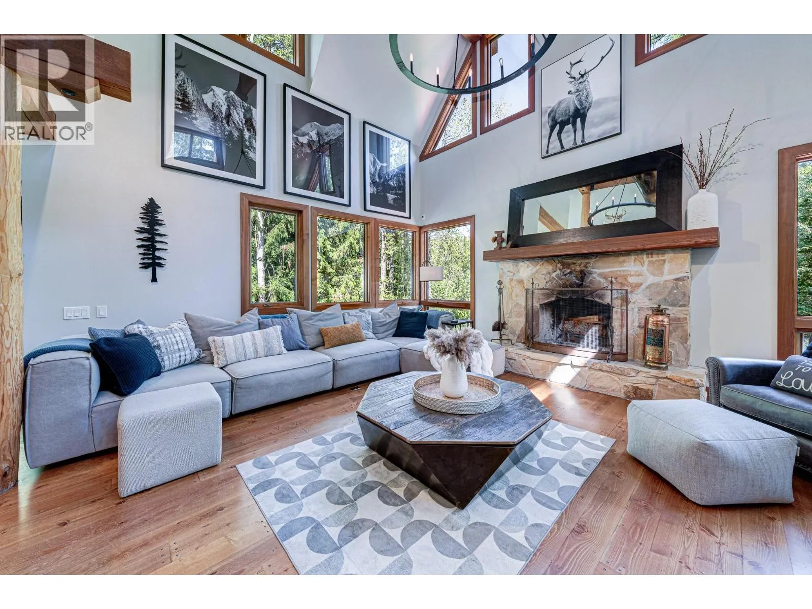 350 Canyon Trail