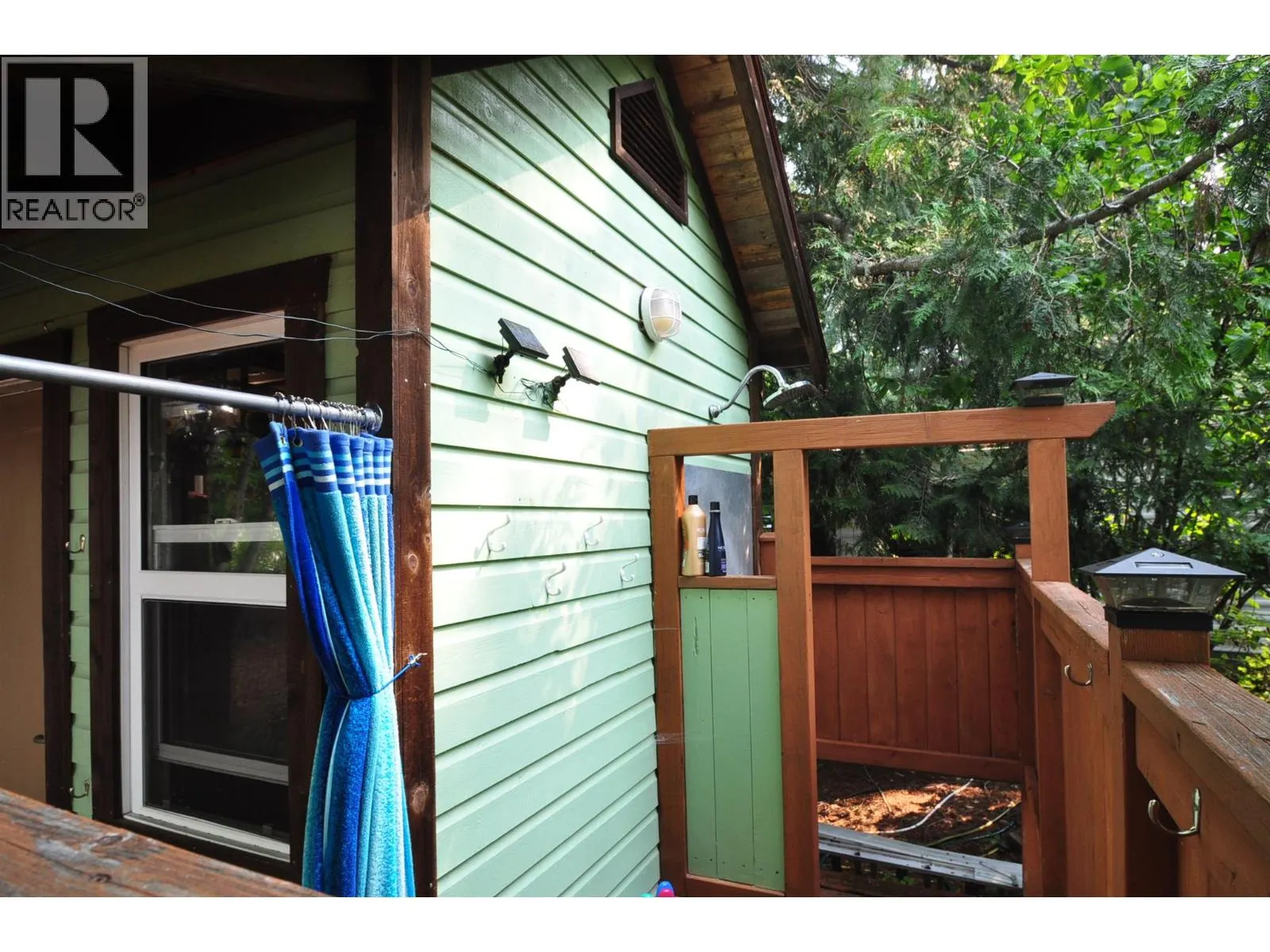 523 ROSEBERY LOOP Road