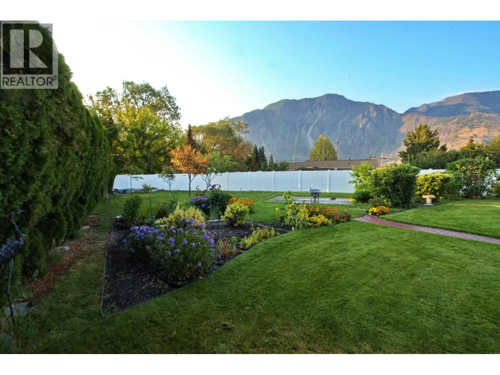 515 Vanderlinde Drive