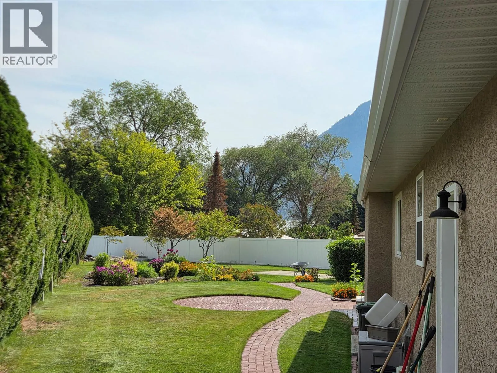 515 Vanderlinde Drive