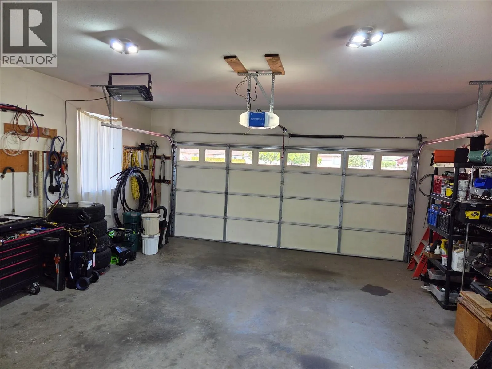 515 Vanderlinde Drive