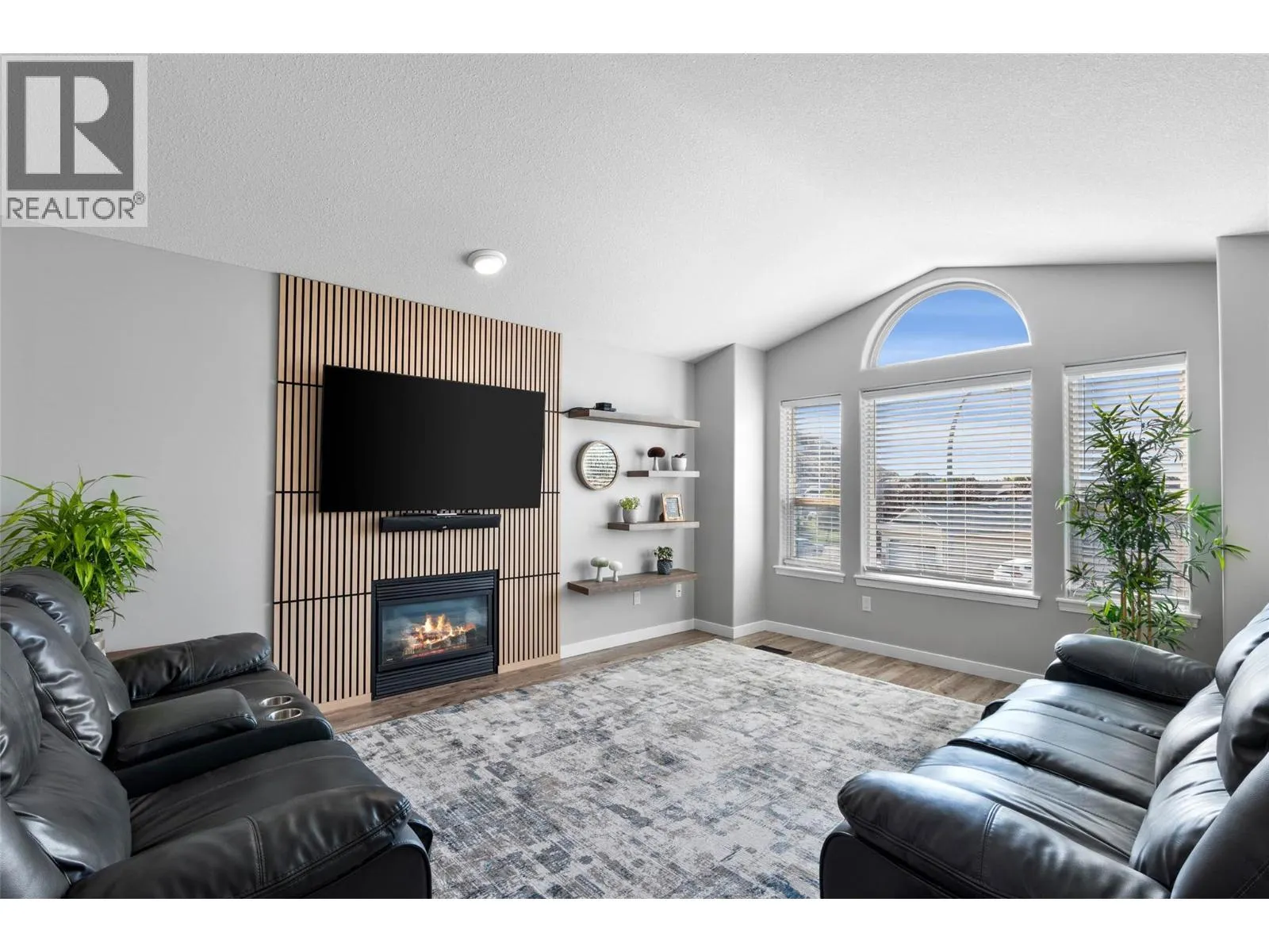 1126 Raven Drive