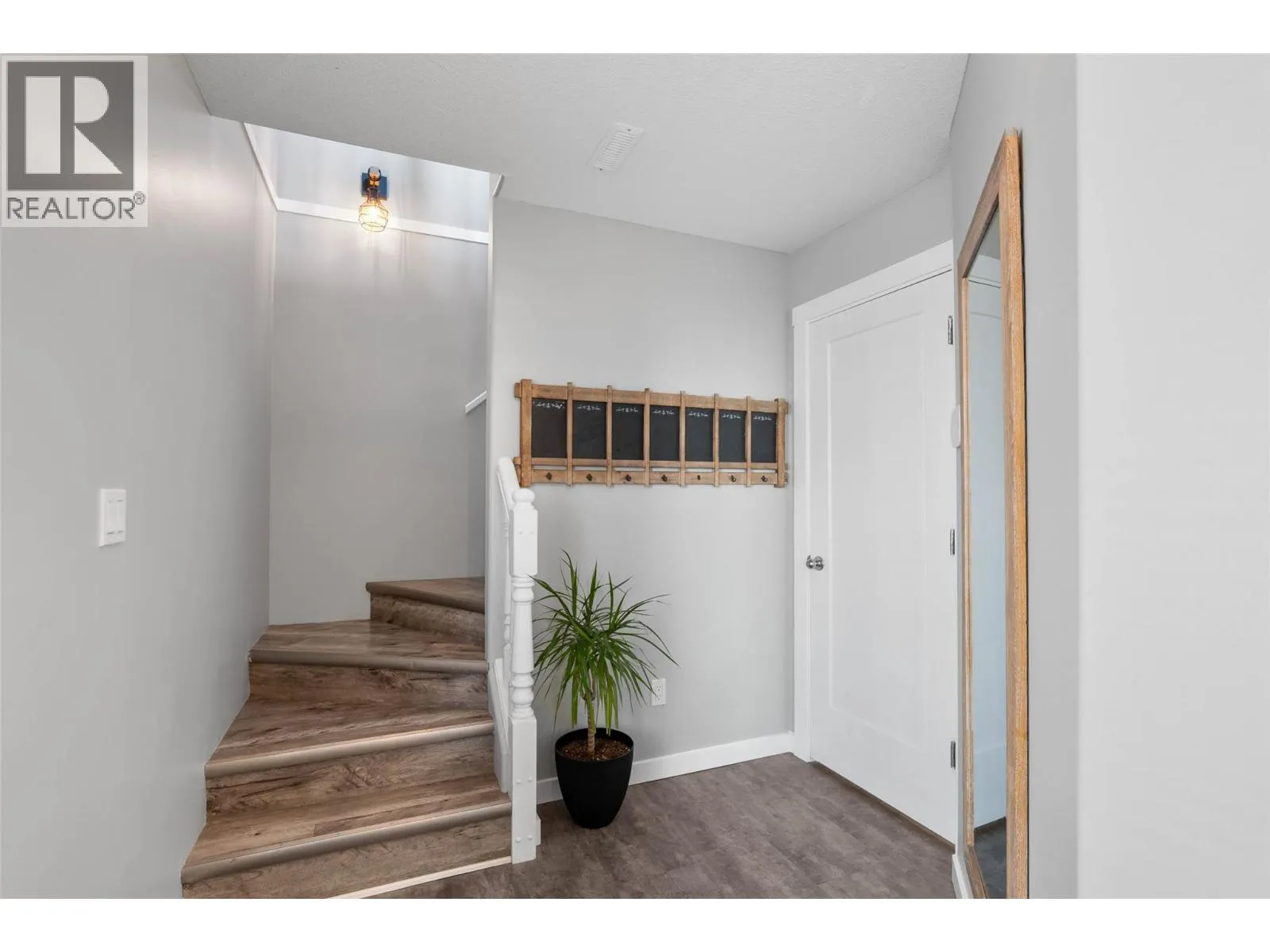 1126 Raven Drive