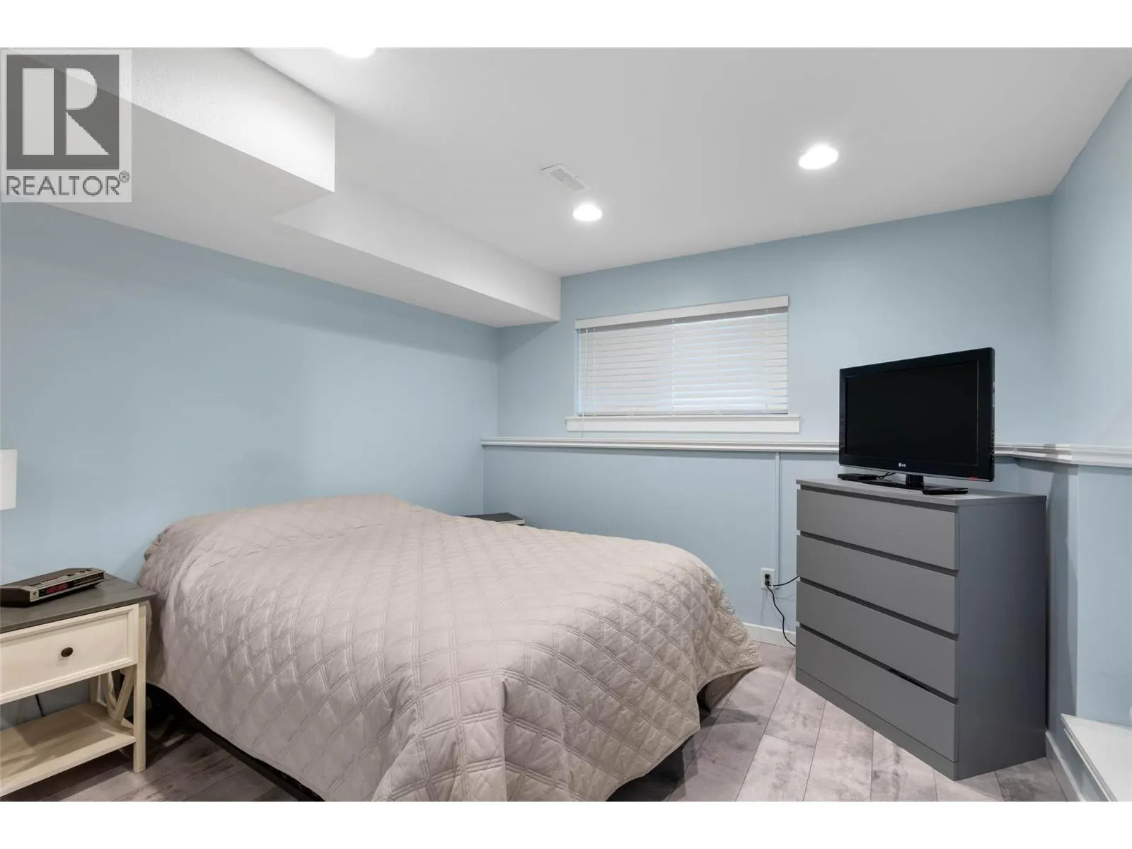 1126 Raven Drive