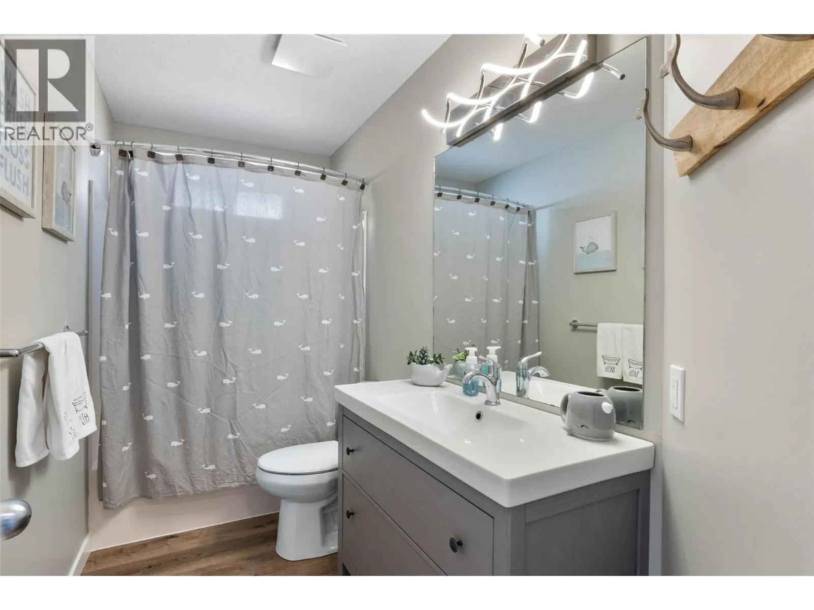 1126 Raven Drive